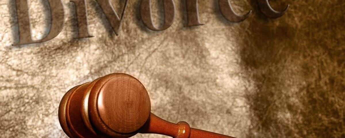 Trusted Criminal and Divorce Lawyer in Noida